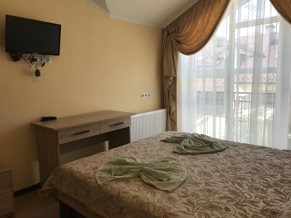 Gostynnyi Dvir Cottage Ternopil Extérieur photo